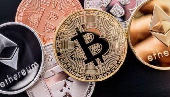 Премьер-министр Малайзии поручил Таксину рассмотреть предложение о криптовалюте