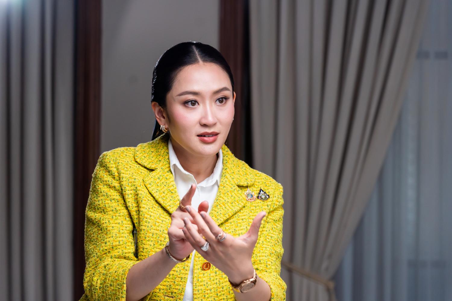 Премьер-министр расхваливает преимущества своей поездки в Китай