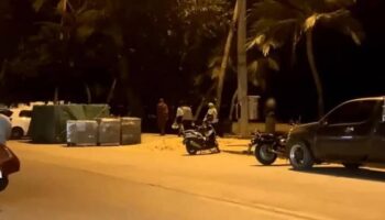 Прогулка монаха с женщинами по пляжу Джомтьен вызывает опасения