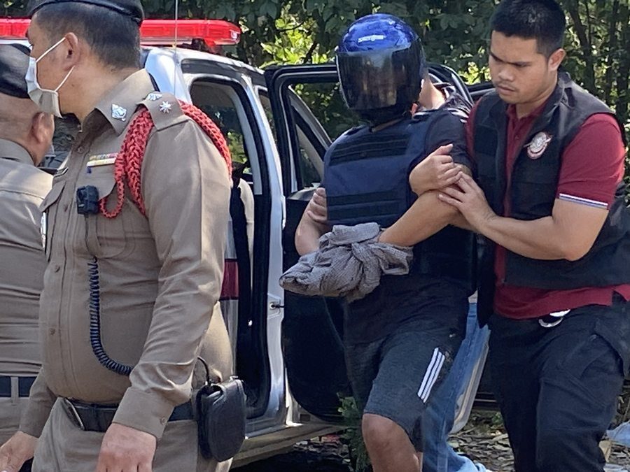 Семья из трех человек найдена мертвой в грузовике: подозреваемым предъявлено обвинение в убийстве