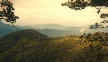 Таиланд готовится к более прохладной погоде с приближением холодного фронта