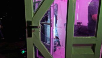 Удача в придачу: Дерзкий бандит врывается в магазин марихуаны в Паттайе и крадет заначку