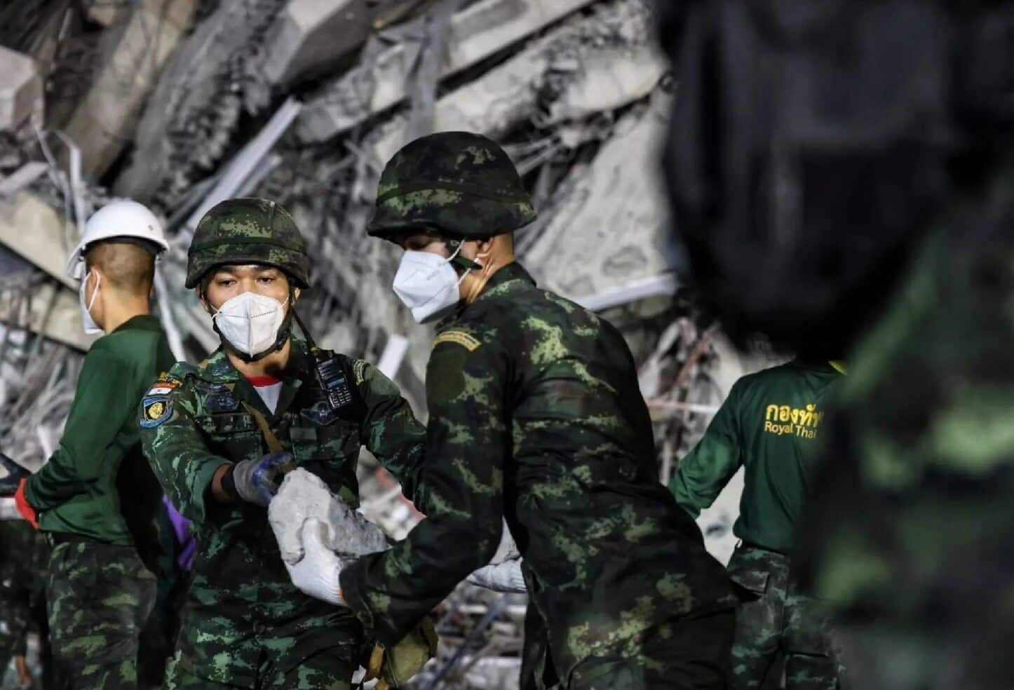 10 погибших, 16 раненых, 101 пропавший без вести в результате землетрясения в Бангкоке