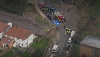 Аэропорт Хитроу закрывает рейсы в Таиланд, начинается хаос