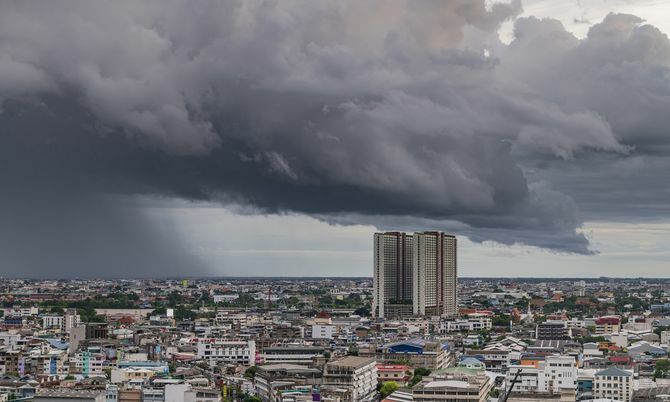 Летнее штормовое предупреждение в Таиланде: 39 провинций готовятся к суровой погоде
