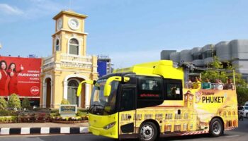 На Пхукете появились два автобуса EV с открытым верхом