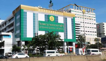 Пациентов в Лопбури допрашивали о скандале с наркотиками в больнице