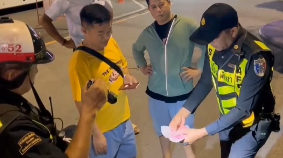 Полицейские в Паттайе вернули сумки китайским туристам