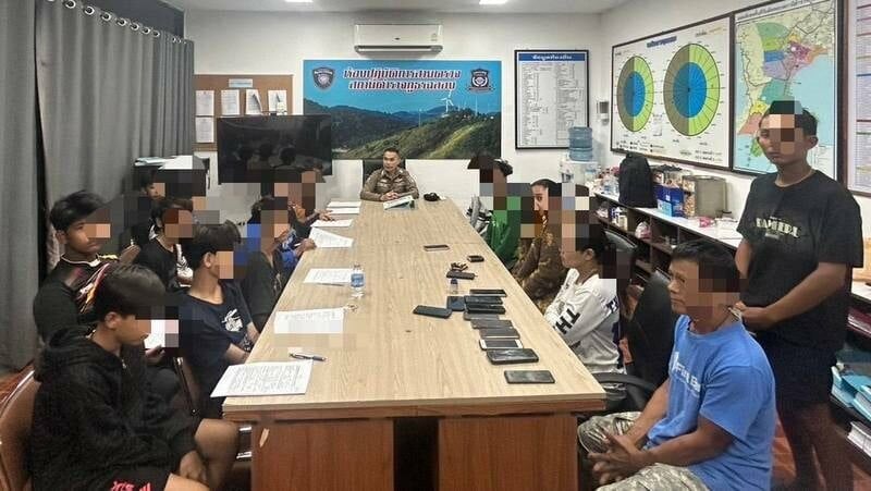 Полиция резко затормозила банду подростков-байкеров в Чалонге