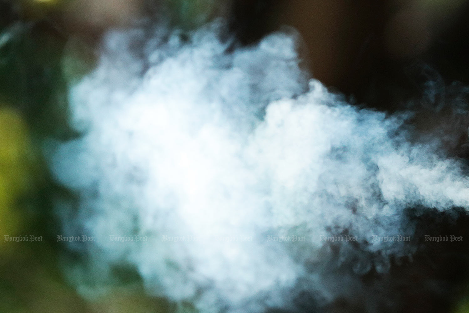 Правительство усиливает борьбу с вейпами