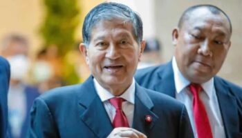 Право ПНРП бросить вызов премьер-министру Паэтонгтарну в ходе дебатов о порицании