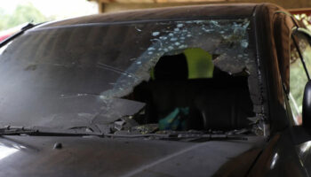 Пхумтхэм призывает к пересмотру мирных переговоров