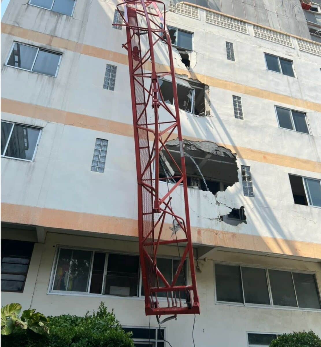 Смертельное падение: крановщик погиб во время землетрясения в Бангкоке