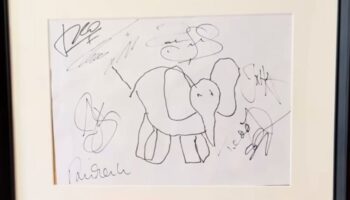 Супер-киска: звезды Премьер-лиги устроили пинг-понг в Таиланде (видео)