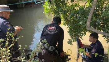 Тайский мужчина утонул во время ловли моллюсков в канале Самут Сонгкхрам