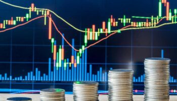 Тайский фондовый индекс подскочил, так как золото достигло рекордного уровня на фоне планов ФРС по повышению ставок