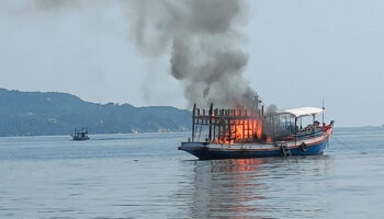 Турист из Великобритании погиб при пожаре на борту дайверского катера у берегов острова Тао