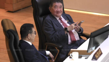 Уставный суд принял жалобу сенаторов к рассмотрению