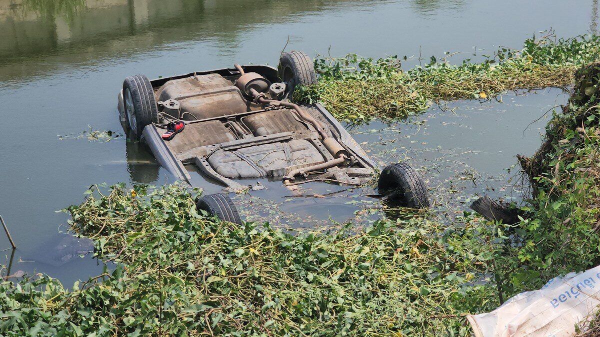 2 человека погибли, 4 получили ранения в результате автомобильной аварии на канале Накхонпатхом