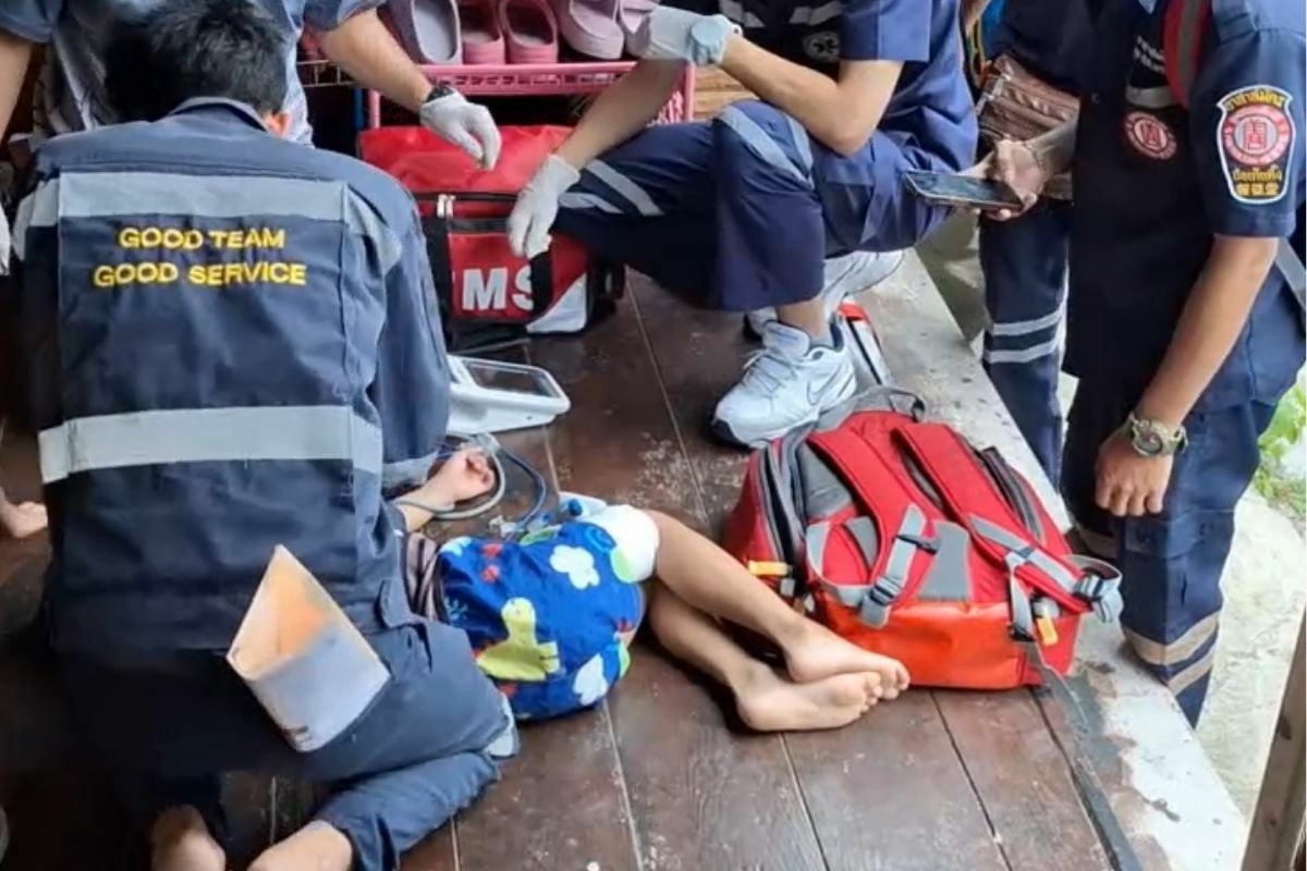 4-летняя тайская девочка случайно стреляет в себя из ручного пистолета