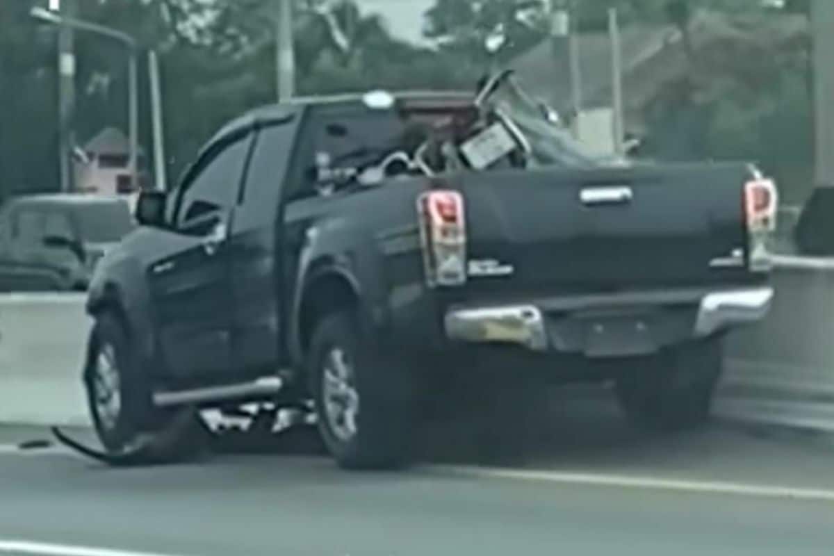 Безрассудный водитель BMW перекладывает вину на другого водителя в массовой аварии с пикапом