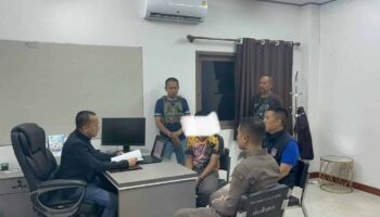 Беспорядки на дорогах Пхукета привели к нападению в прямом эфире, мужчина арестован