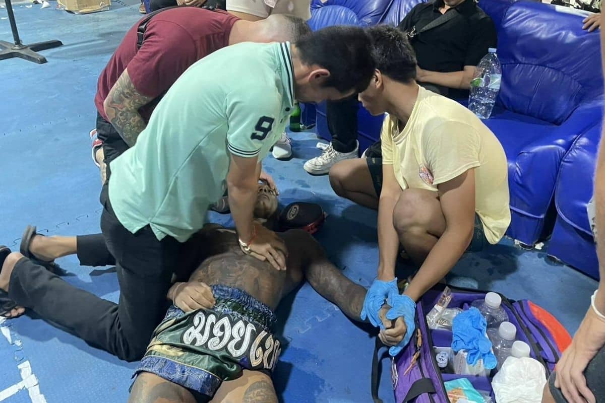 Британский боксер скончался после первого боя по муай-тай на острове Самуи