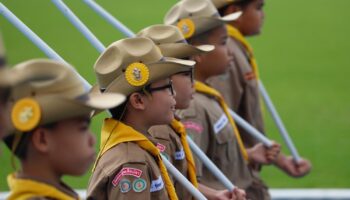 В целях экономии средств от униформы придется отказаться