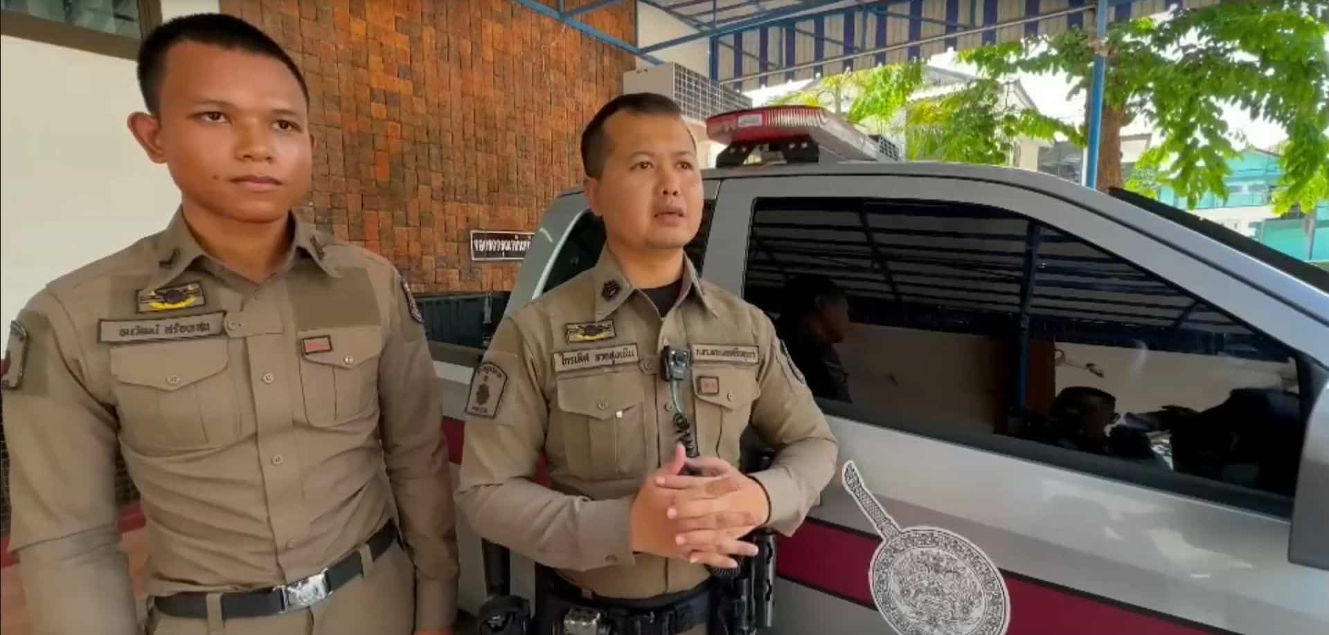 Героическая команда спасает пожилого мужчину из запертой машины в Аюттхае