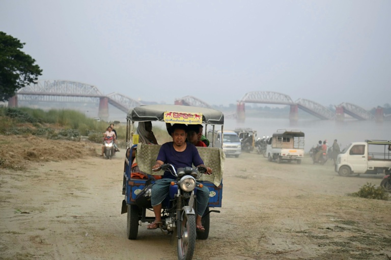 Глава мьянманской хунты прибыл на саммит в Бангкоке