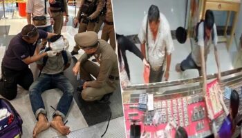 Драка в торговом центре: покупатели набросились на похитителя золота после неудачного побега (видео)