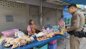 Карри на воре: бандит на мотоцикле ограбил продавца на рынке Паттайи