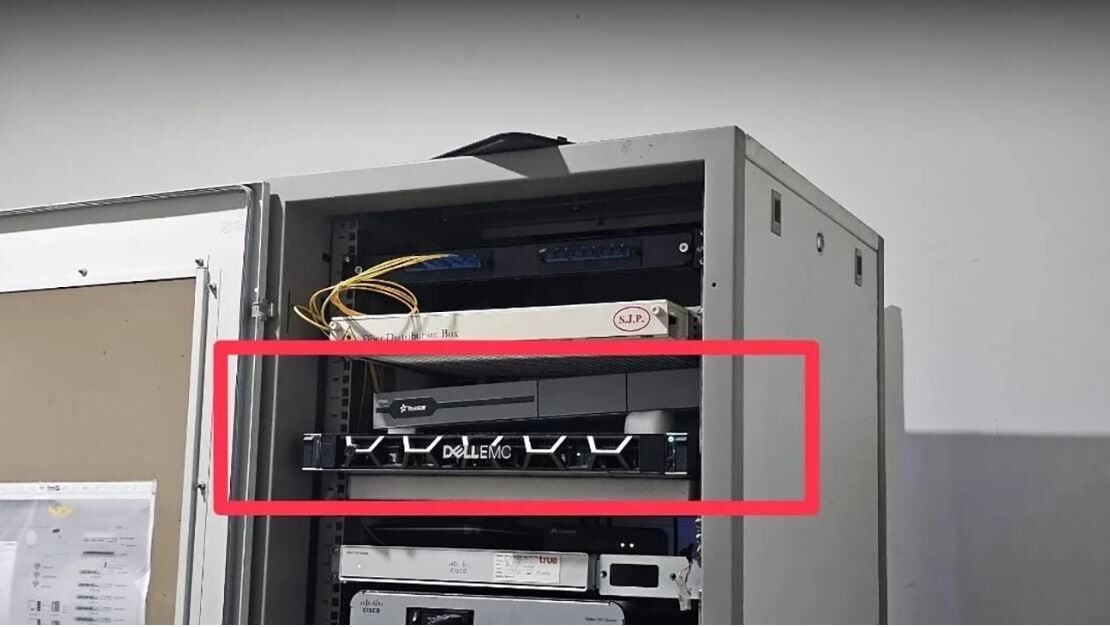 На китайском сталелитейном заводе произошел налет из-за обрушения здания в Бангкоке