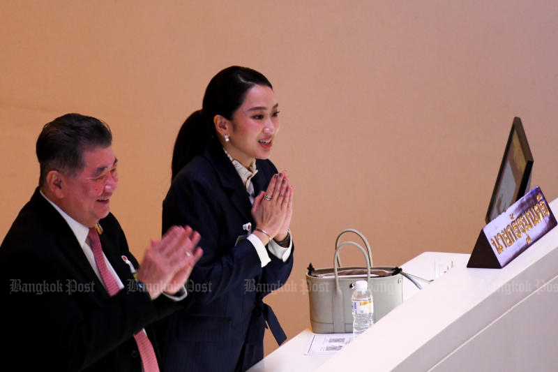 Народная партия обещает подать в суд на премьер-министра