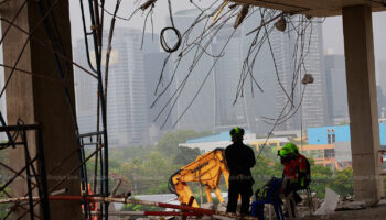 Неисправность лифта связана с судьбой здания Государственного контроля