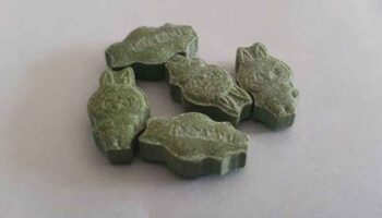 Общественное предупреждение было выпущено после смертельного наркотического коктейля, связанного со смертями в Сонгкране