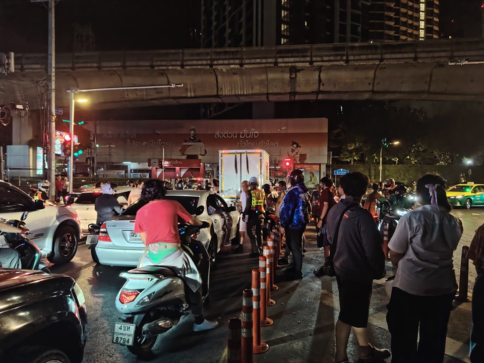 Отставной генерал полиции в Бангкоке совершил наезд и скрылся с места происшествия