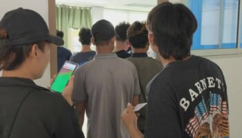 Подростки из Мьянмы были задержаны в Прачуапе из-за отсутствия документов во время Сонгкрана