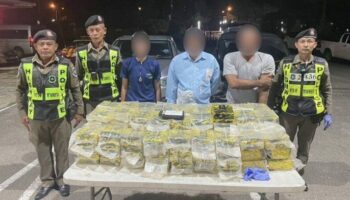 Полиция остановила колонну, маскирующую перевозку наркотиков под семейную поездку в Чумпхоне