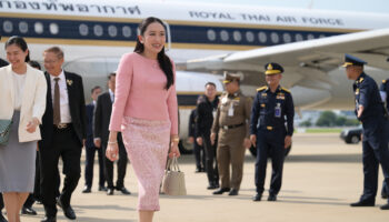 Премьер-министр Таиланда выписан из больницы