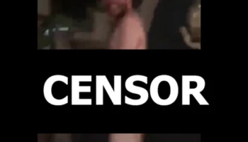 Пьяный турист разгуливает голышом по Пхукету, вызывая возмущение