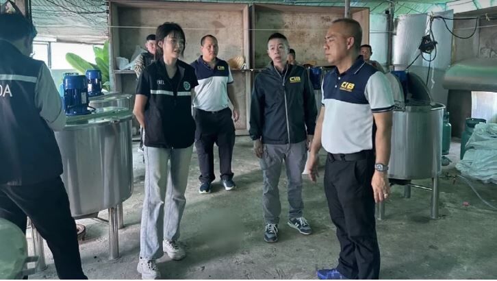 Тайская полиция арестовала фабрику в Аюттхае, производящую вызывающий привыкание сироп