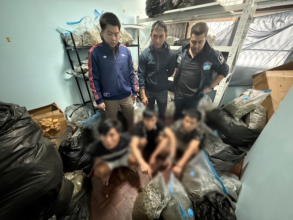 Тайская полиция арестовывает иностранцев с незаконным оборотом каннабиса и кетамина