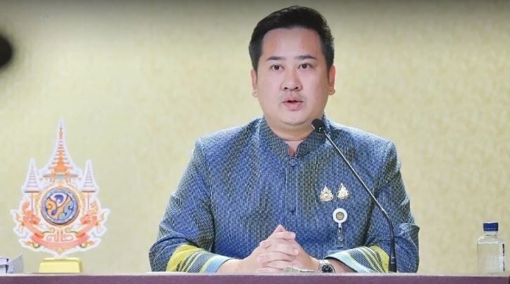 Тайскую молодежь предупредили из-за пикантных селфи в Сонгкран и фотографий с выпивкой