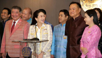 Таксин преуменьшает раскол в коалиции