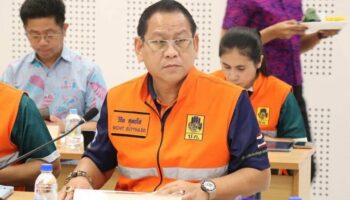 Ускоренный курс: Пхукет борется со смертельным хаосом на дороге Сонгкран