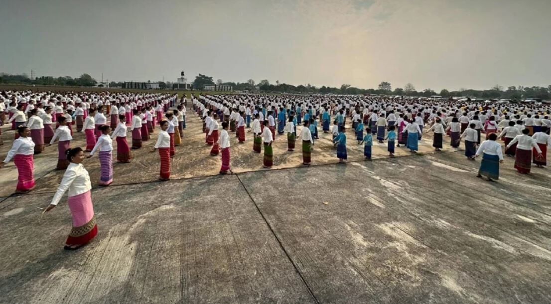 Чиангмай стремится установить мировой рекорд по танцам на ногтях