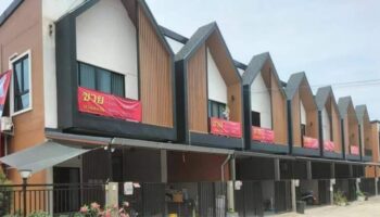 30 домов в Самут-Сакхоне выставлены на продажу из-за структурных проблем