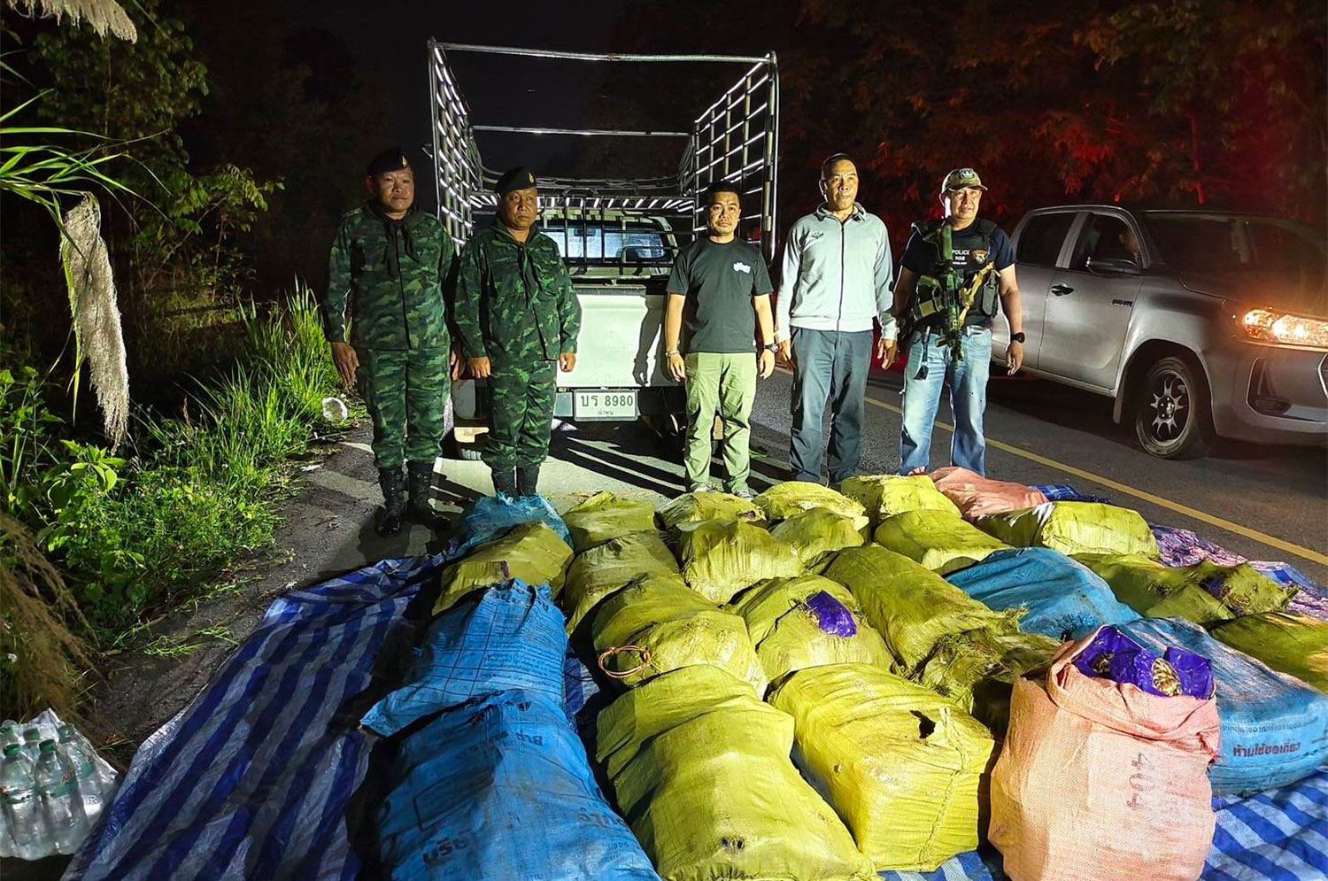 500 кг кристаллического метамфетамина, брошенного убегающими контрабандистами