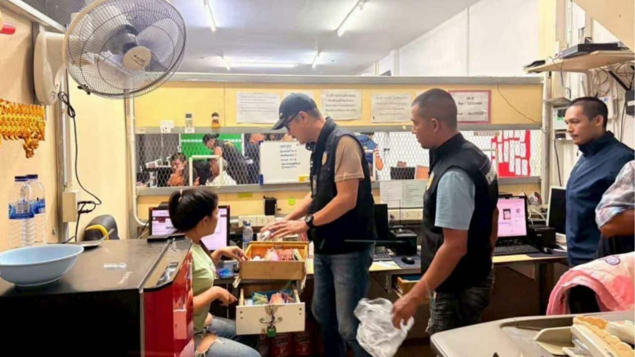 Аресты в Сурат-Тани: пресечен онлайн-гемблинг, ориентированный на молодежь